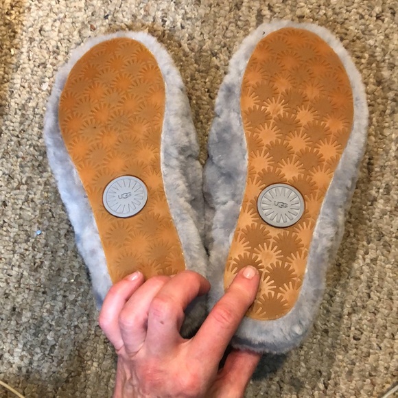 UGG fluff yeah slide - Picture 7 of 8